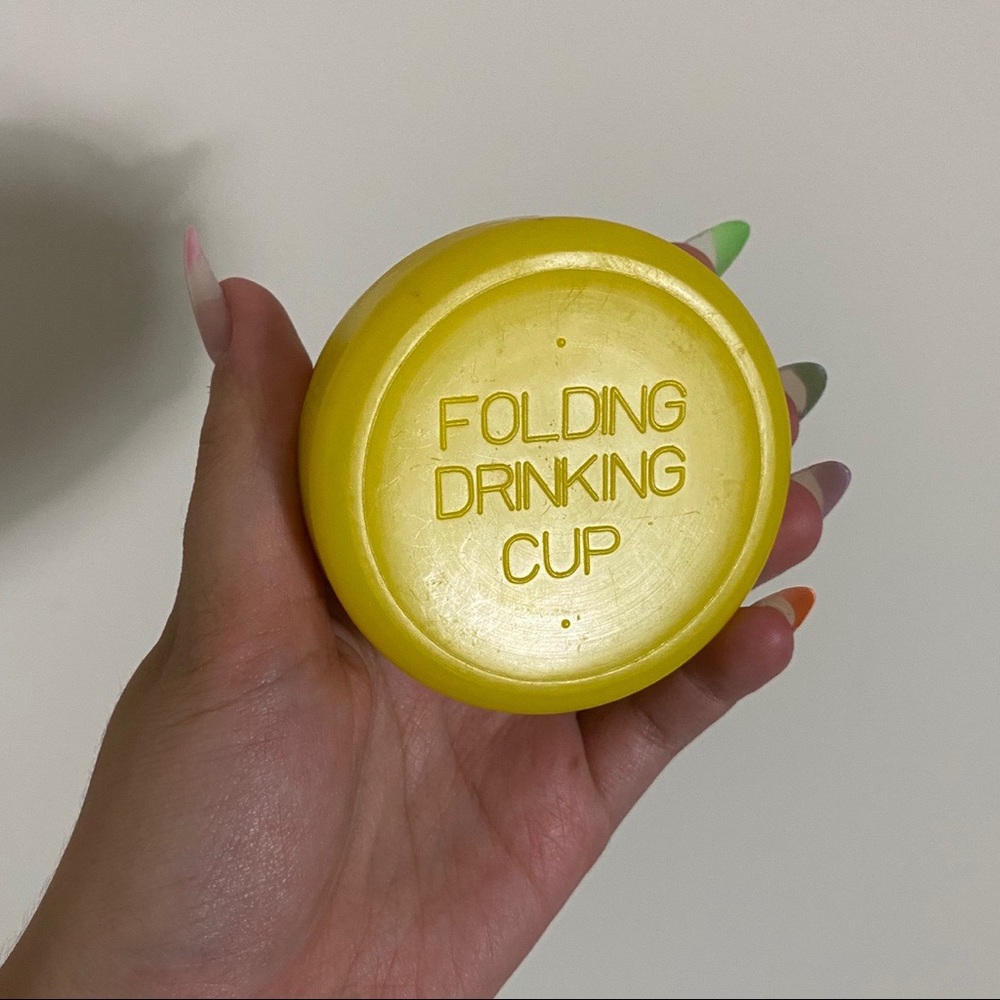 Vintage 1970s Folding Drinking Cup